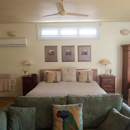 Athelney Cottage Bed And Breakfast Adelaide Exterior photo