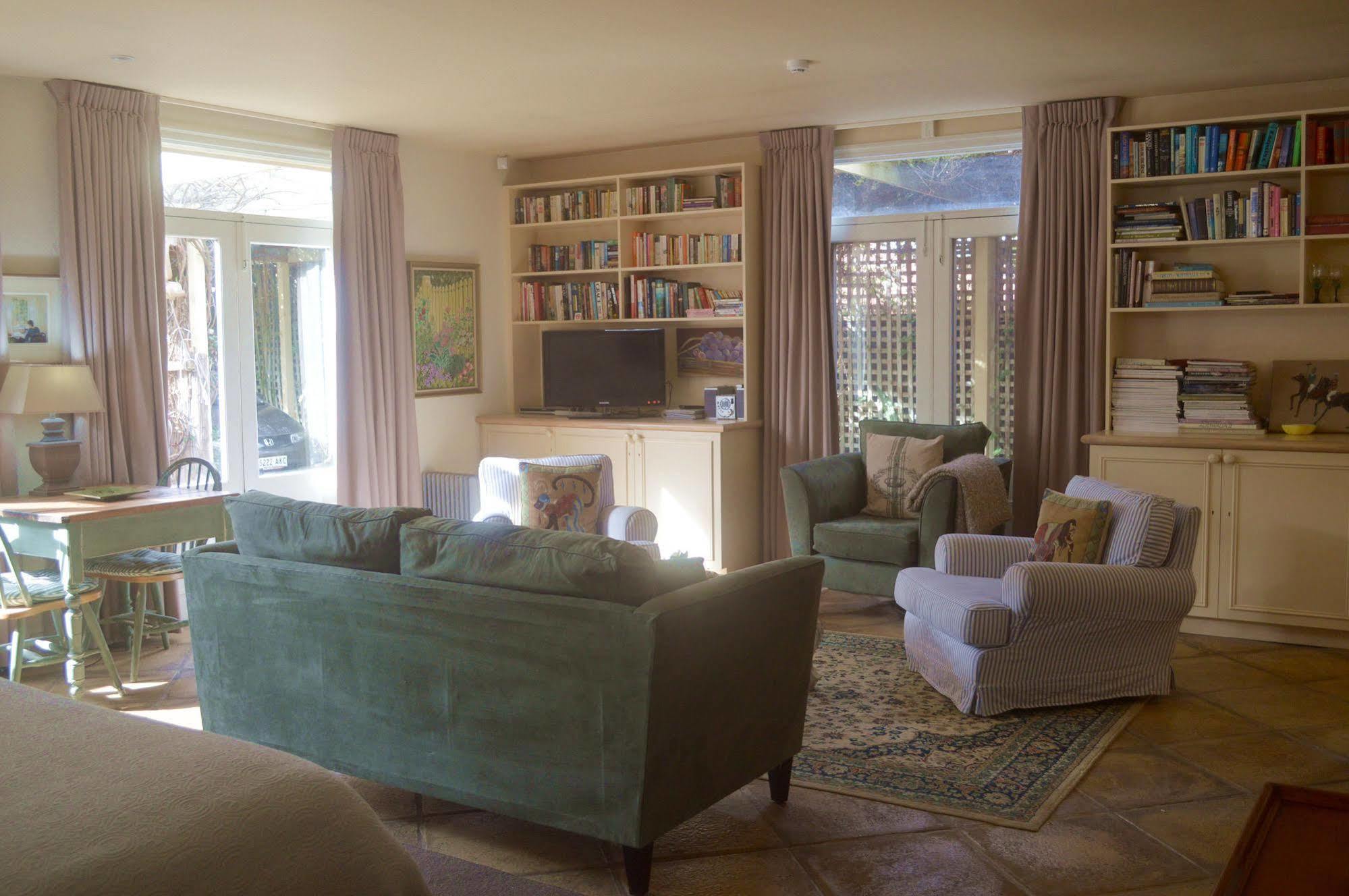 Athelney Cottage Bed And Breakfast Adelaide Exterior photo