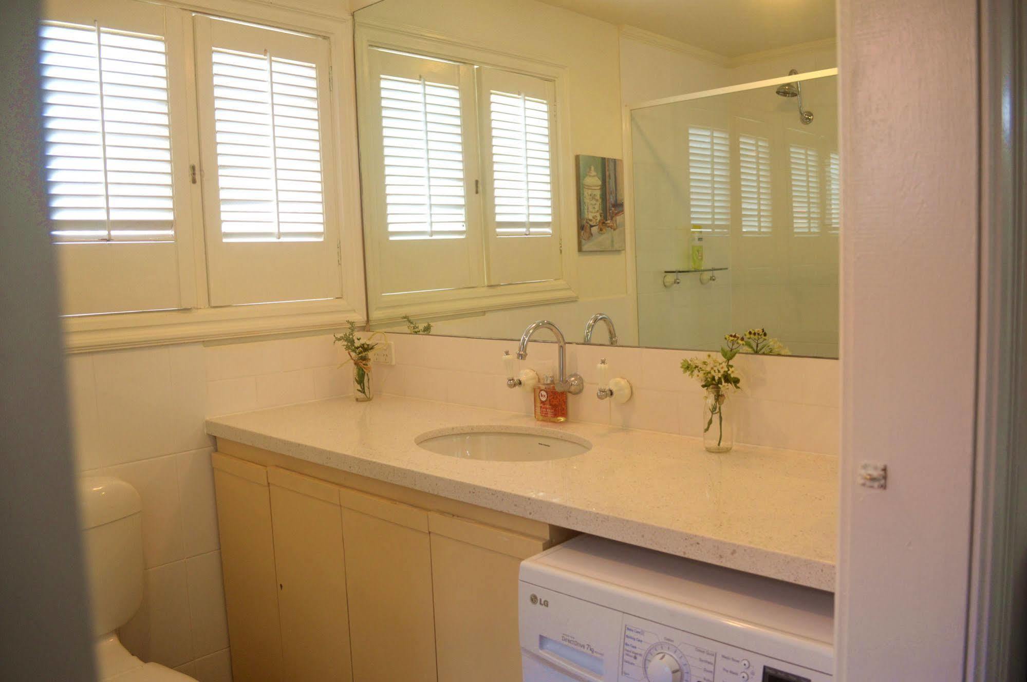 Athelney Cottage Bed And Breakfast Adelaide Exterior photo